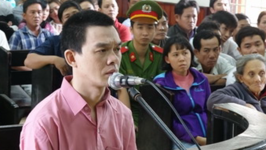 Nguyễn Hoàng Nam tại phiên tòa sơ thẩm