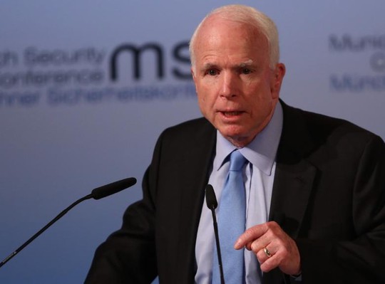 
Ông John McCain phát biểu tại Hội thảo An ninh Munich 2017 tại Đức hôm 17-2. Ảnh: Reuters
