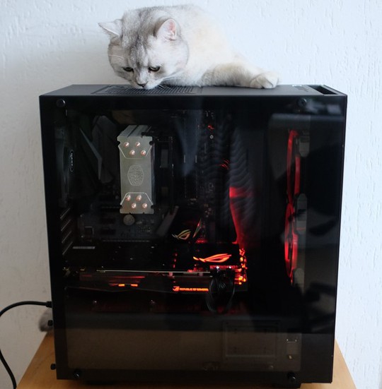 
Tân CEO Satya Nadella đã mang đến cái nhìn mới cho các dòng desktop của Microsoft. Ảnh: Business Insider.
