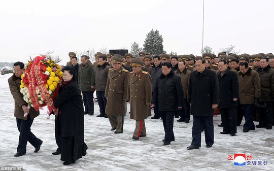 Tại sao Triều Tiên tổ chức lễ tưởng niệm lớn cho bà Kim Jong-suk? - Ảnh 8.