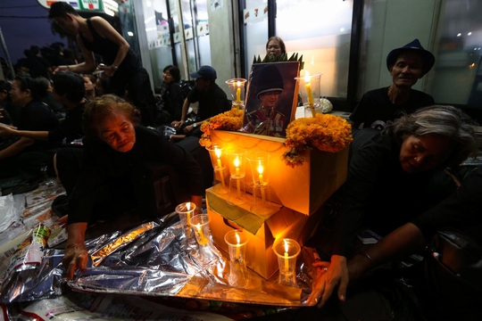 Thái Lan bắt đầu tang lễ Quốc vương Bhumibol Adulyadej - Ảnh 10.
