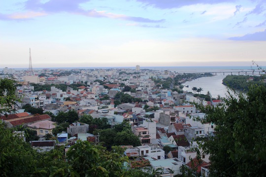 Một thành phố đã bừng lên - Ảnh 1. Một thành phố đã bừng lên - Ảnh 1.
