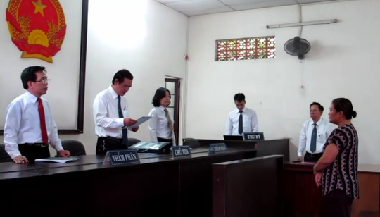 
Bị cáo Vân tại phiên phúc thẩm ngày 10-8-2013
