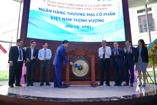 1,33 tỉ cổ phiếu VPB của VPBank chính thức niêm yết tại HOSE - Ảnh 1.