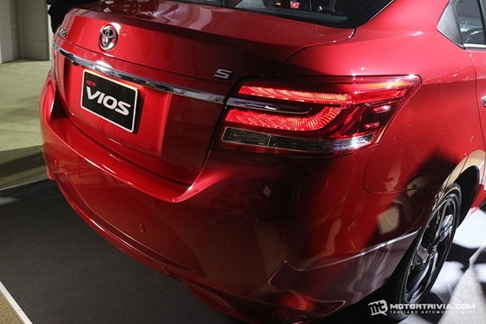 Toyota Vios 2017 có giá từ 390 triệu đồng
