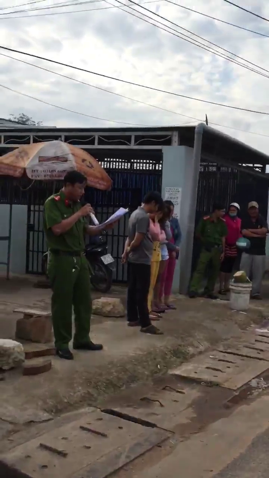 “Bêu riếu” người mua, bán dâm: Công an ở Phú Quốc làm trái luật - Ảnh 1.