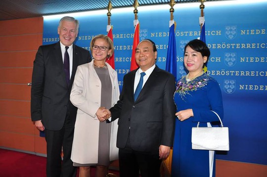 Thủ tướng rời Áo, lên đường tham dự ASEM 12, P4G và thăm Bỉ, EU - Ảnh 2.