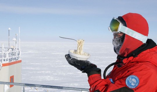 Hiện tượng gì xảy ra khi nấu ăn ở Nam Cực? - Ảnh 7.