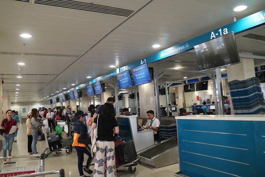 Vì sao sân bay Tân Sơn Nhất bị mất điện? - Ảnh 1. Vì sao sân bay Tân Sơn Nhất bị mất điện? - Ảnh 1.