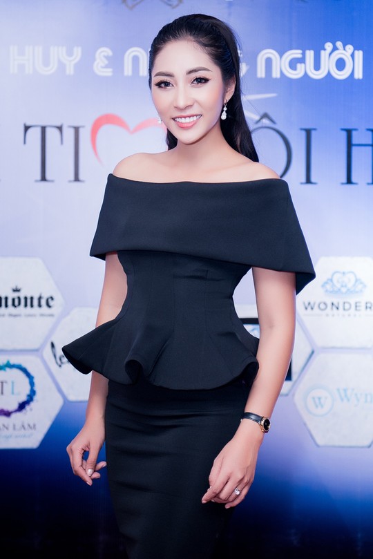 Hoa hậu Đặng Thu Thảo dốc sức gây quỹ cho Trái tim tôi hát - Ảnh 4.