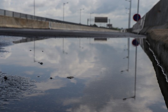 21 cầu trên đường cao tốc 34.500 tỉ thấm nước do… thi công chưa hoàn thiện - Ảnh 2.