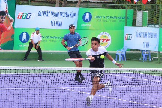 Lý Hoàng Nam giành lại uy danh với cúp vô địch đôi Vietnam F4 - Ảnh 3.
