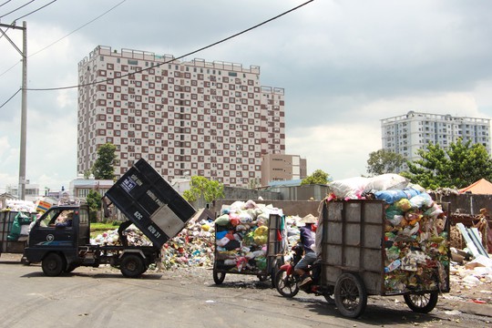 Người thu gom rác dân lập đối diện với nhiều bệnh tật - Ảnh 2.