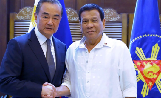 Philippines: Sợ mắc bẫy khai thác chung ở biển Đông của Trung Quốc - Ảnh 1.