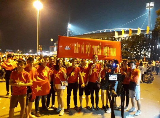 Clip Việt Nam - Malaysia 2-0: Chiến công trọn vẹn cho chủ nhà - Ảnh 5.