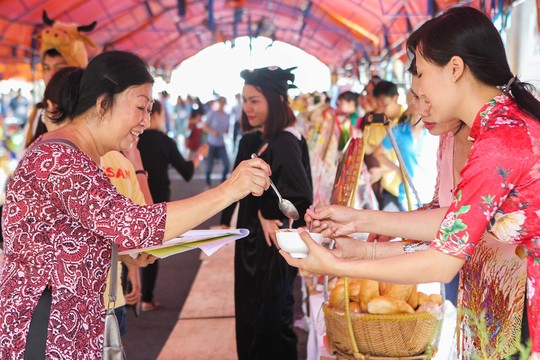 Hàng trăm món ngon ở lễ hội ẩm thực Vissan - Ảnh 8.
