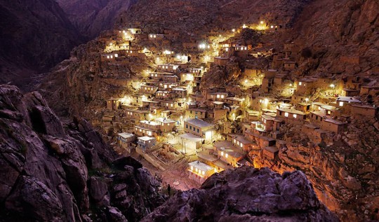 Kỳ lạ ngôi làng không mái ngói ở Iran - Ảnh 8.