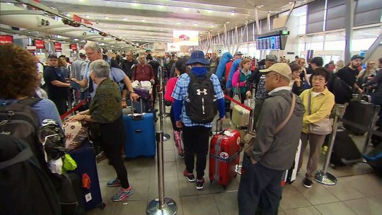 Úc: Mưa 1 giờ bằng cả tháng, đường phố Sydney biến thành sông - Ảnh 5. Úc: Mưa 1 giờ bằng cả tháng, đường phố Sydney biến thành sông - Ảnh 5.