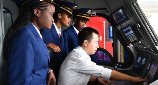 Kenya: Điều tra gian lận tại tuyến đường sắt do Trung Quốc xây dựng - Ảnh 3. Kenya: Điều tra gian lận tại tuyến đường sắt do Trung Quốc xây dựng - Ảnh 3.
