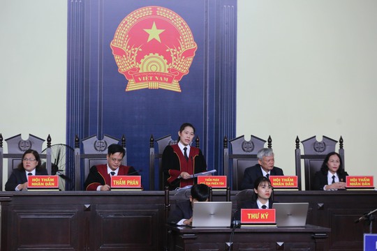 Tuyên án vụ đánh bạc ngàn tỉ: Phan Văn Vĩnh chỉ huy, Nguyễn Thanh Hóa thực hành tích cực - Ảnh 3.