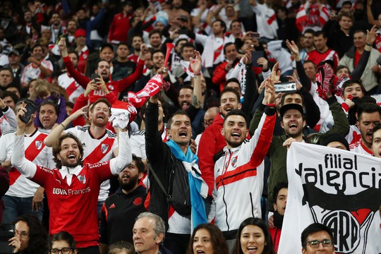 Thắng nghẹt thở chung kết Copa Libertadores, River Plate xứng danh vua Nam Mỹ - Ảnh 14.