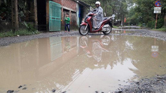 Đà Nẵng: Ám ảnh với 22 km đường ĐT 601 biến thành ao sau mưa lớn - Ảnh 16.