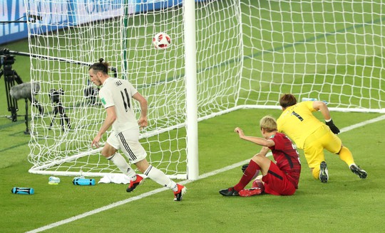 Gareth Bale lập hat-trick, Real Madrid vào chung kết World Cup - Ảnh 4.
