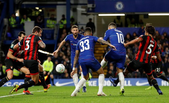 Arsenal thảm bại trước Tottenham, Chelsea hẹn derby ở bán kết League Cup - Ảnh 8.