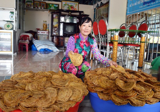Bí quyết thơm ngon của làng chuối khô 100 năm tuổi ở Cà Mau - Ảnh 2. Bí quyết thơm ngon của làng chuối khô 100 năm tuổi ở Cà Mau - Ảnh 2.