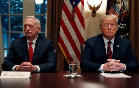 Tức giận vì thư từ chức, ông Trump cho ông Mattis “ra đi sớm” - Ảnh 1.