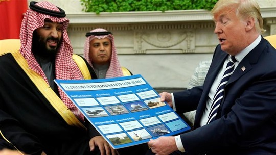 Rút quân khỏi Syria, ông Trump bất ngờ chuyền bóng sang Ả Rập Saudi - Ảnh 1.