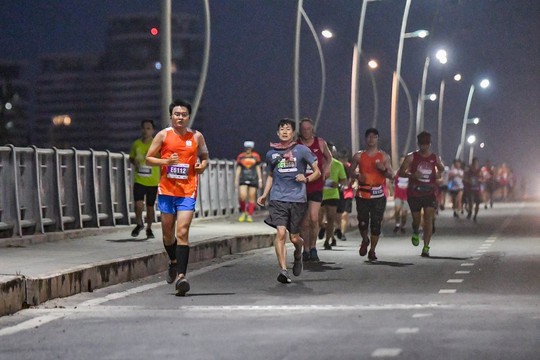 Giải Marathon quốc tế TP HCM Techcombank 2018: Kỷ lục, ấn tượng - Ảnh 3.