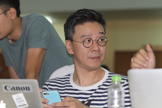 Phóng viên Hàn Quốc dự họp báo, đặt câu hỏi với HLV Park Hang-seo - Ảnh 1.