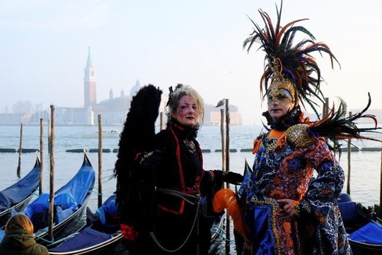 Ngất ngây trước vẻ đẹp rực rỡ của lễ hội hóa trang Venice - Ảnh 9.