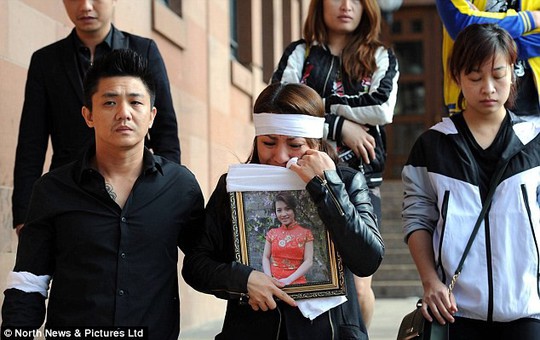 Vụ cô gái Việt bị thiêu sống ở Anh: Hé lộ tin nhắn sa đọa của nghi phạm - Ảnh 1.