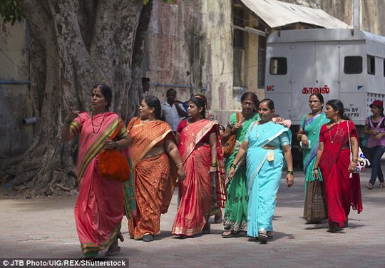 Ấn Độ: Nâng ngực miễn phí toàn bang để 