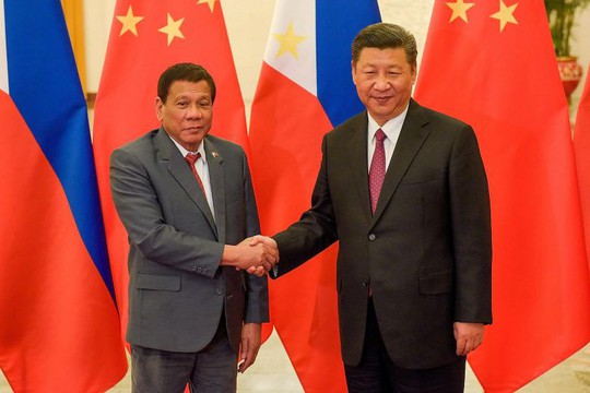 Tổng thống Philippines không muốn giống ông Tập Cận Bình - Ảnh 1. Tổng thống Philippines không muốn giống ông Tập Cận Bình - Ảnh 1.