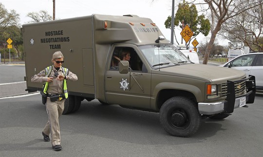 Nổ súng bắt con tin ở nhà cựu binh California, 4 người chết - Ảnh 1.