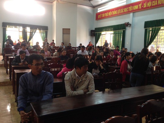 Vụ giáo viên bị mất việc ở Đắk Lắk: Một hiệu trưởng bị tố nhận tiền chạy việc - Ảnh 1.