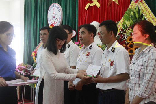 Xúc động lễ tri ân 64 anh hùng liệt sĩ giữ đảo Gạc Ma - Ảnh 6.