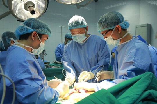 Việt Nam lần đầu tiên ghép phổi từ người cho chết não - Ảnh 6.