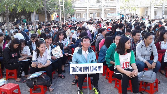 Đưa trường học đến thí sinh tại Hậu Giang: Chọn ngành mà cứ lo thất nghiệp! - Ảnh 12.