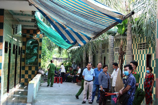 Đôi nam nữ chết trên vũng máu trong nhà trọ - Ảnh 1. Đôi nam nữ chết trên vũng máu trong nhà trọ - Ảnh 1.