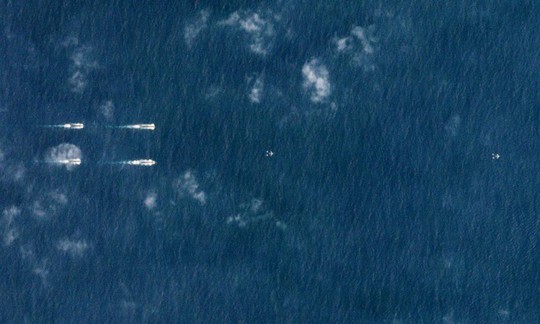 Cảnh báo: Tàu sân bay Trung Quốc tập trận ở biển Đông - Ảnh 2.
