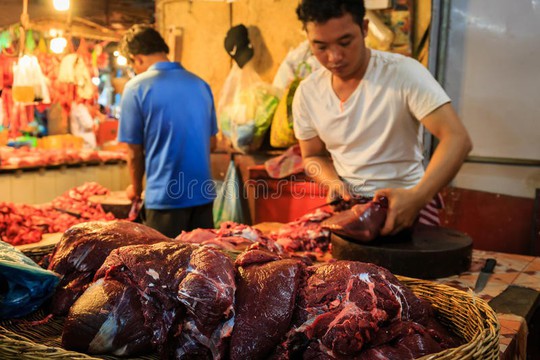 Khó tin: Thịt bò Nhật 10 triệu/kg, dân Campuchia mỗi người ăn 3 kg - Ảnh 2.
