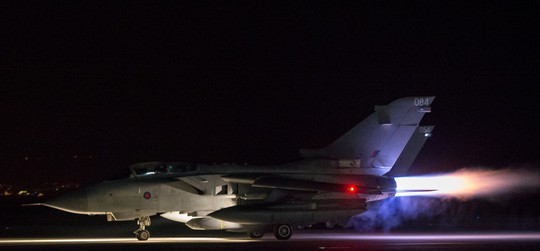 Tổng thống Putin lên án cuộc không kích Syria của Mỹ và đồng minh - Ảnh 3. Tổng thống Putin lên án cuộc không kích Syria của Mỹ và đồng minh - Ảnh 3.
