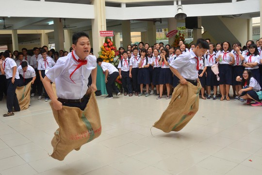 Hãy cảm thông thay vì trách mắng - Ảnh 1. Hãy cảm thông thay vì trách mắng - Ảnh 1.