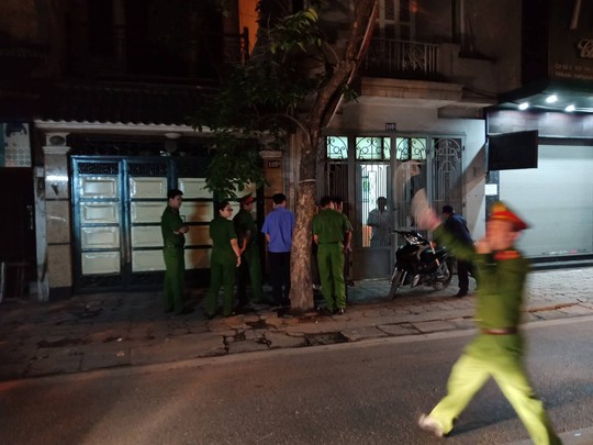 Vụ án Vũ nhôm: Đang khám nhà cựu Phó tổng cục trưởng tình báo - Ảnh 4. Vụ án Vũ nhôm: Đang khám nhà cựu Phó tổng cục trưởng tình báo - Ảnh 4.