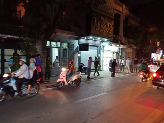 Vụ án Vũ nhôm: Đang khám nhà cựu Phó tổng cục trưởng tình báo - Ảnh 8. Vụ án Vũ nhôm: Đang khám nhà cựu Phó tổng cục trưởng tình báo - Ảnh 8.
