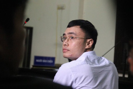 Xét xử cựu nhà báo Lê Duy Phong: Báo chí gặp khó khi tác nghiệp - Ảnh 2. Xét xử cựu nhà báo Lê Duy Phong: Báo chí gặp khó khi tác nghiệp - Ảnh 2.